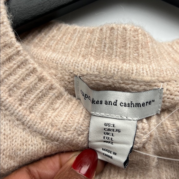 cupcakes & cashmere Beige Cardigan with Bows and Roses - Picture 5 of 12